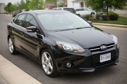 2013 ford focus titanium sedan 4-door 2.0l