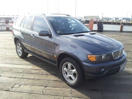 Clean! 2001 bmw x5 4.4i suv 4-door 4.4l no reserve