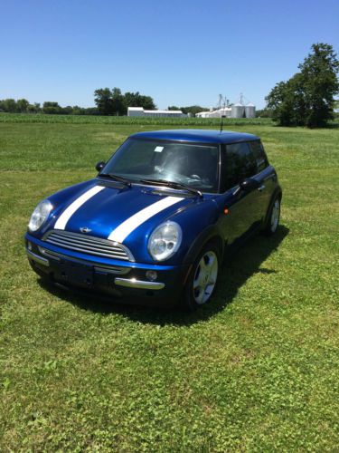 2003 mini cooper base hatchback 2-door 1.6l