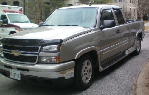 2007 chevy silverado classic lt 2w/d ext cab low miles super clean