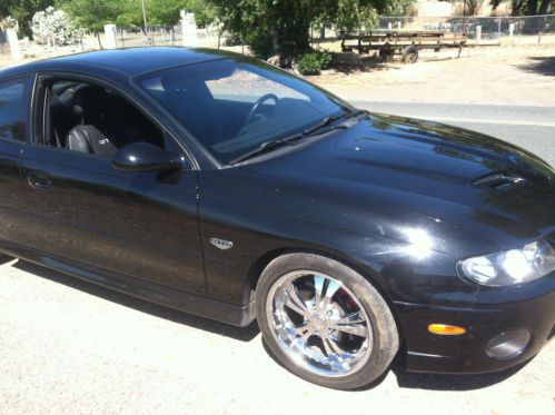 2005 pontiac gto base coupe 2-door 6.0l