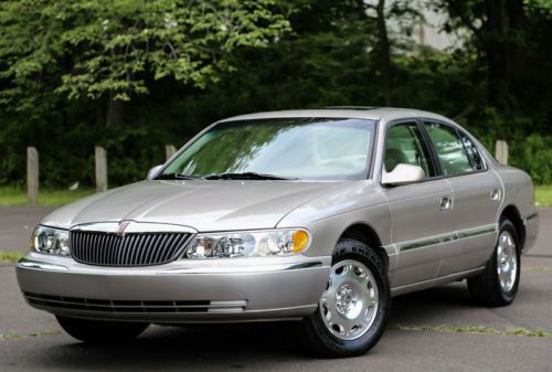 2002 lincoln continental 1 owner v8 southern serviced super low 16k miles carfax