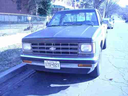 1988 Chevrolet S-10 pickup for parts, image 3
