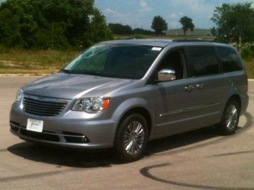 2014 chrysler town & country touring-l