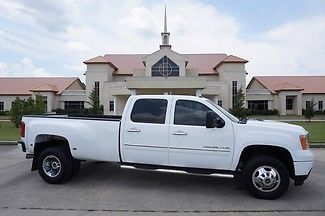 2011 white dually,navigation,moonroof!