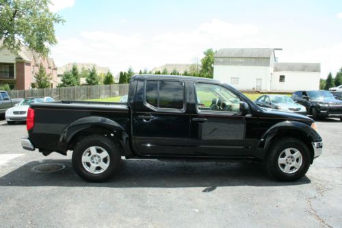 2005 Nissan Frontier SE Crew Cab Pickup 4-Door 4.0L, image 2