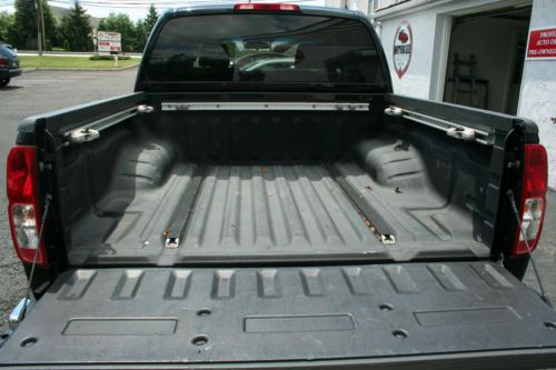 2005 Nissan Frontier SE Crew Cab Pickup 4-Door 4.0L, image 6