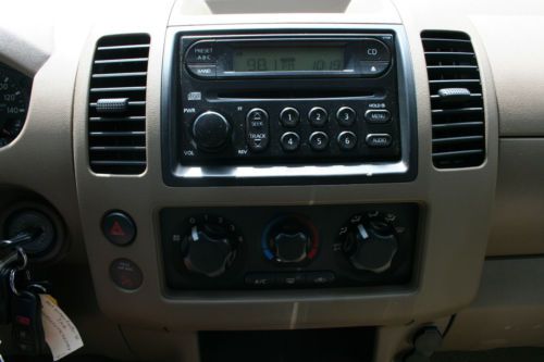 2005 Nissan Frontier SE Crew Cab Pickup 4-Door 4.0L, image 14