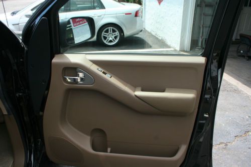 2005 Nissan Frontier SE Crew Cab Pickup 4-Door 4.0L, image 18