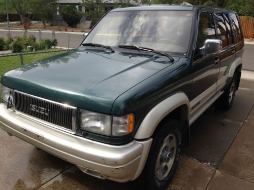 1996 isuzu trooper se sport utility 4-door 3.2l