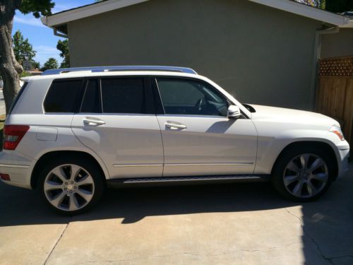 Glk 350 4matic arctic white fully loaded black interior 4matic hid navigation