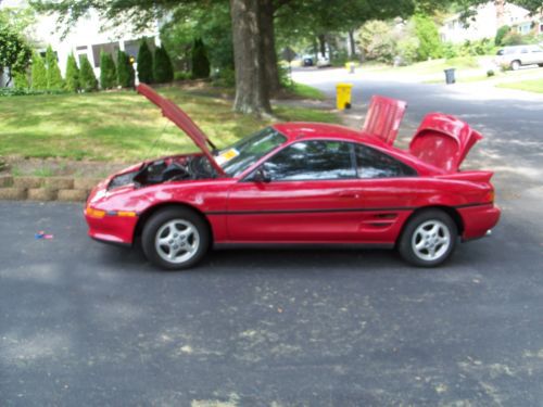 1991 red toyota mr2 2.2 l