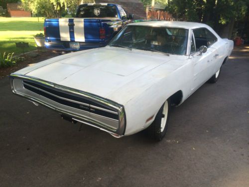 1970 dodge charger base hardtop 2-door 5.2l
