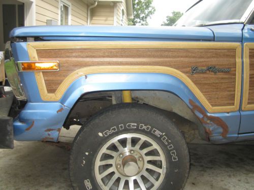1991 Jeep Grand Wagoneer 4x4 Final Edition One of Only 27 Made in Spinnaker Blue, image 4