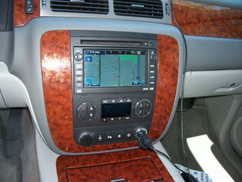 2008 Chevy Avalanche LTZ, image 4