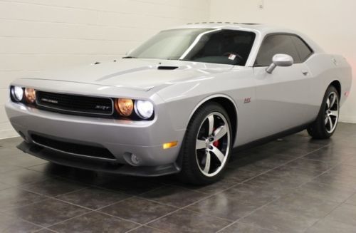 Srt8 392 6.4 hemi navigation heated leather power roof heated steering wheel