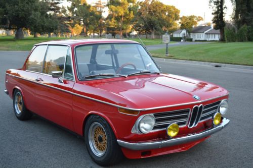 1969 bmw 2002 with fully modified engine and 5 speed tranny excellent condition