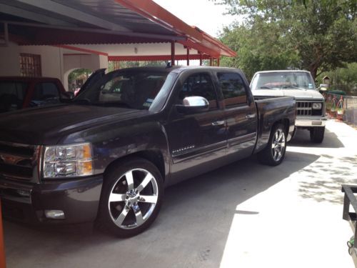 2010 chevrolet silverado 1500 lt crew cab pickup 4-door 5.3l, lowered 22&#034; wheels