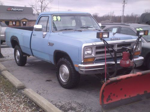 1989 dodge ram d250 3/4 ton 4x4 w/ western plow