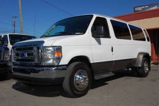 Very nice 2011 model xlt package, dual rear wheel, 15 passenger van!