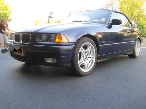 1995 bmw 325i base convertible 2-door 2.5l