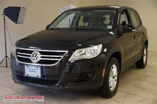 2011 black volkswagen tiguan se 4motion (4x4) 2.0l tsi turbo auto hwy miles 43k