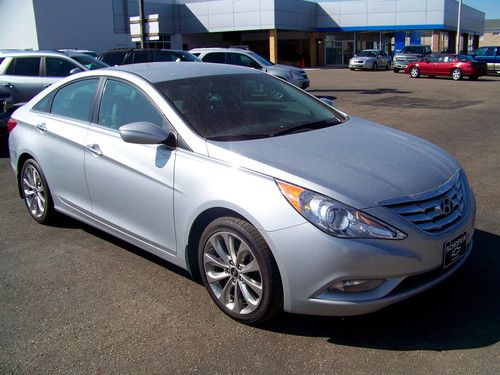 2012 hyundai sonata limited sedan 2.4l loaded clean warranty !! no reserve p1280