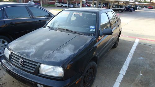 1996 volkswagen jetta trek sedan 4-door 2.0l