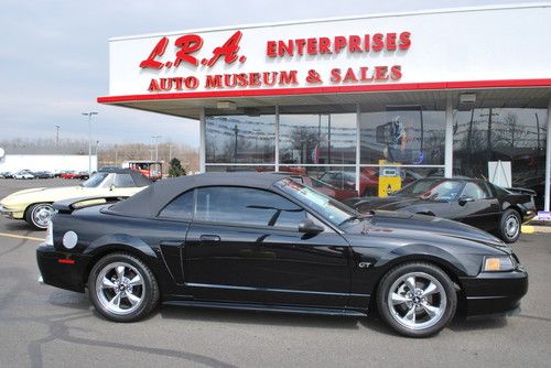2001 mustang gt convertible - 4.6l v8 sohc engine - 51,700 miles