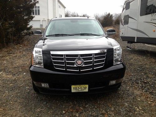 2007 cadillac escalade , low miles , black