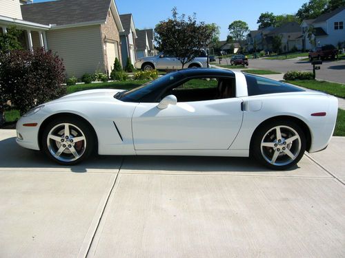 2005 chevrolet corvette base coupe 2-door 6.0l