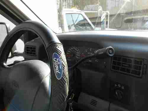 2002 Ford F250 Super Duty Truck  4x4 (GooseNeck Hitch)- Clean Only 122k miles, image 7