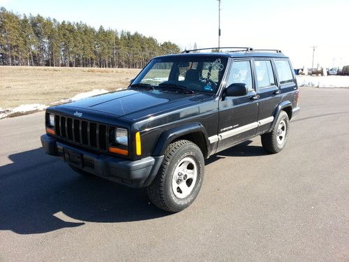 ~~no reserve 2001 jeep cherokee sport 4x4~~