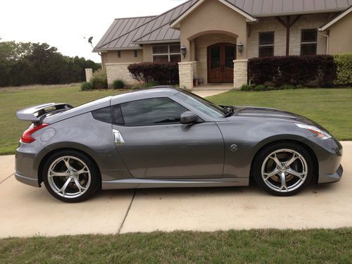 2012 nissan 370z coupe nismo, lots of extras, factory warranty