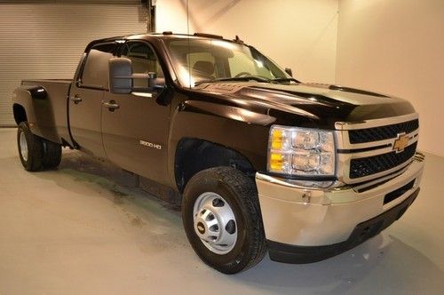 Chevy silverado 3500 4x4 v8 6.6l diesel heavy duty  keyless auto 1 owner