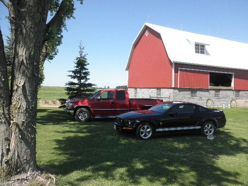 Ford mustang 2008 pony package