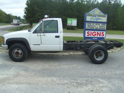 2000 gmc 3500 4x4 (cab and chassis)  no reserve!!!!