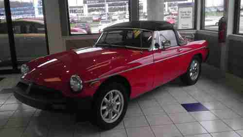 Beautiful 1976 MGB Roadster Convertible - An MG Enthusiast's Dream!, US $12,000.00, image 10