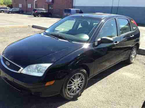 2005 Ford Focus ZX5 Hatchback 5-Door 2.0L, US $4,200.00, image 2