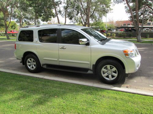 ((((( 2012 nissan armada sv with 3600 miles !!!! like new )))))