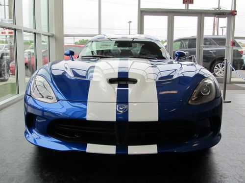 2013 srt viper launch edition