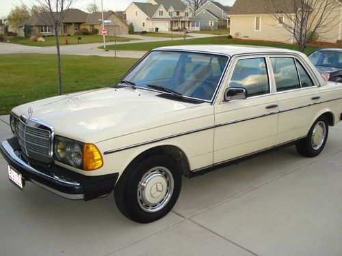 Mercedes-benz: 200 series 240d classic eindeutig