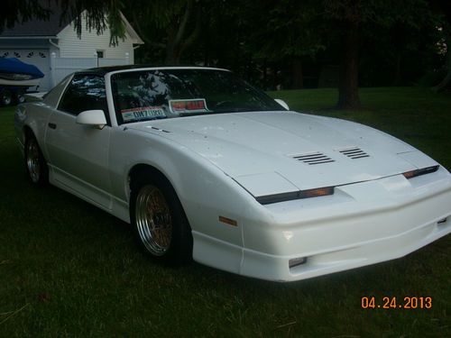 1988 pontiac trans am 305 tbi runs great, excellent body and interior