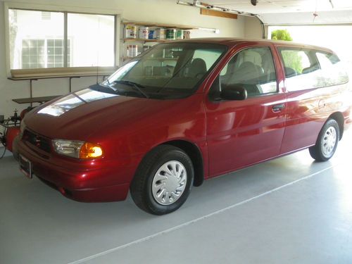 1998 ford windstar minivan red, low mileage, 3-door