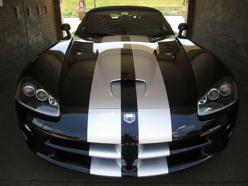 2006 dodge viper srt-10 convertible 2-door 8.3l