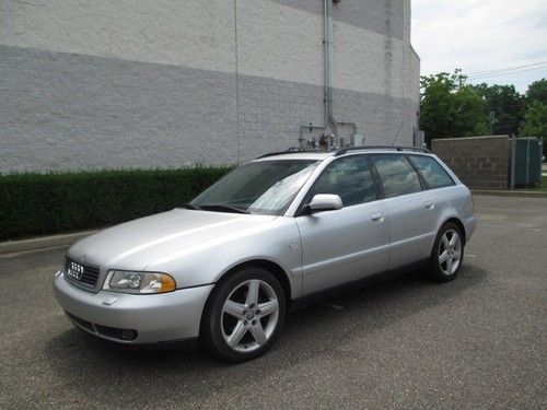 Four wheel drive 4 cyl 4x4 wagon leather moonroof heated seats
