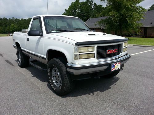 *no reserve* 1997 gmc sierra 1500 30k miles on new engine