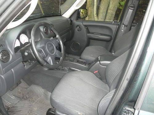 2003 Jeep Liberty Sport, image 5