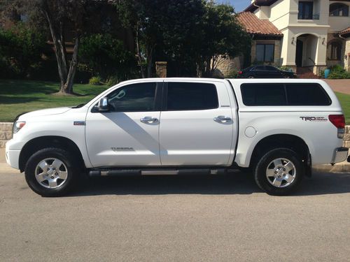 2008 toyota tundra limited extended crew cab pickup 4-door 5.7l