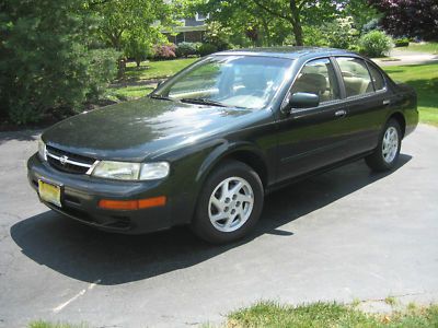 1998 nissan maxima gle sedan 4-door 3.0l